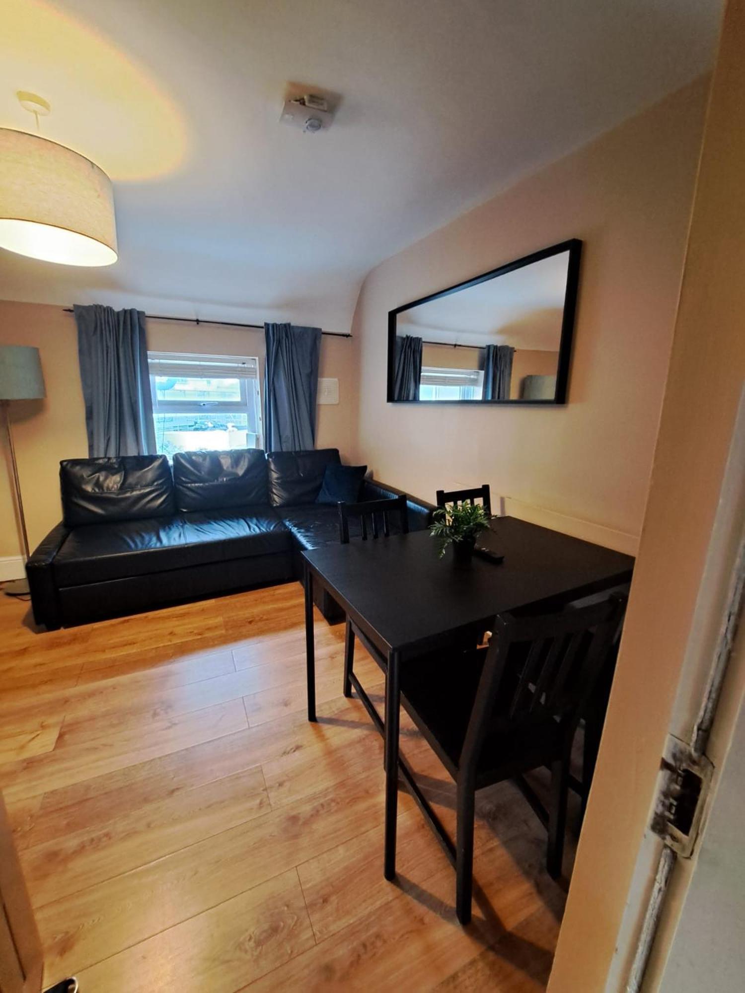 Apt In Stoneybatter D7 Dublin Exterior photo